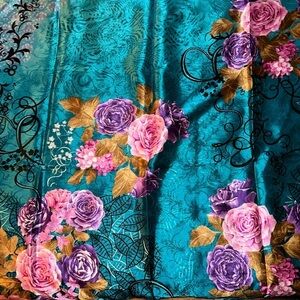 NWT Bendi Satin Floral Scarf 35x35
